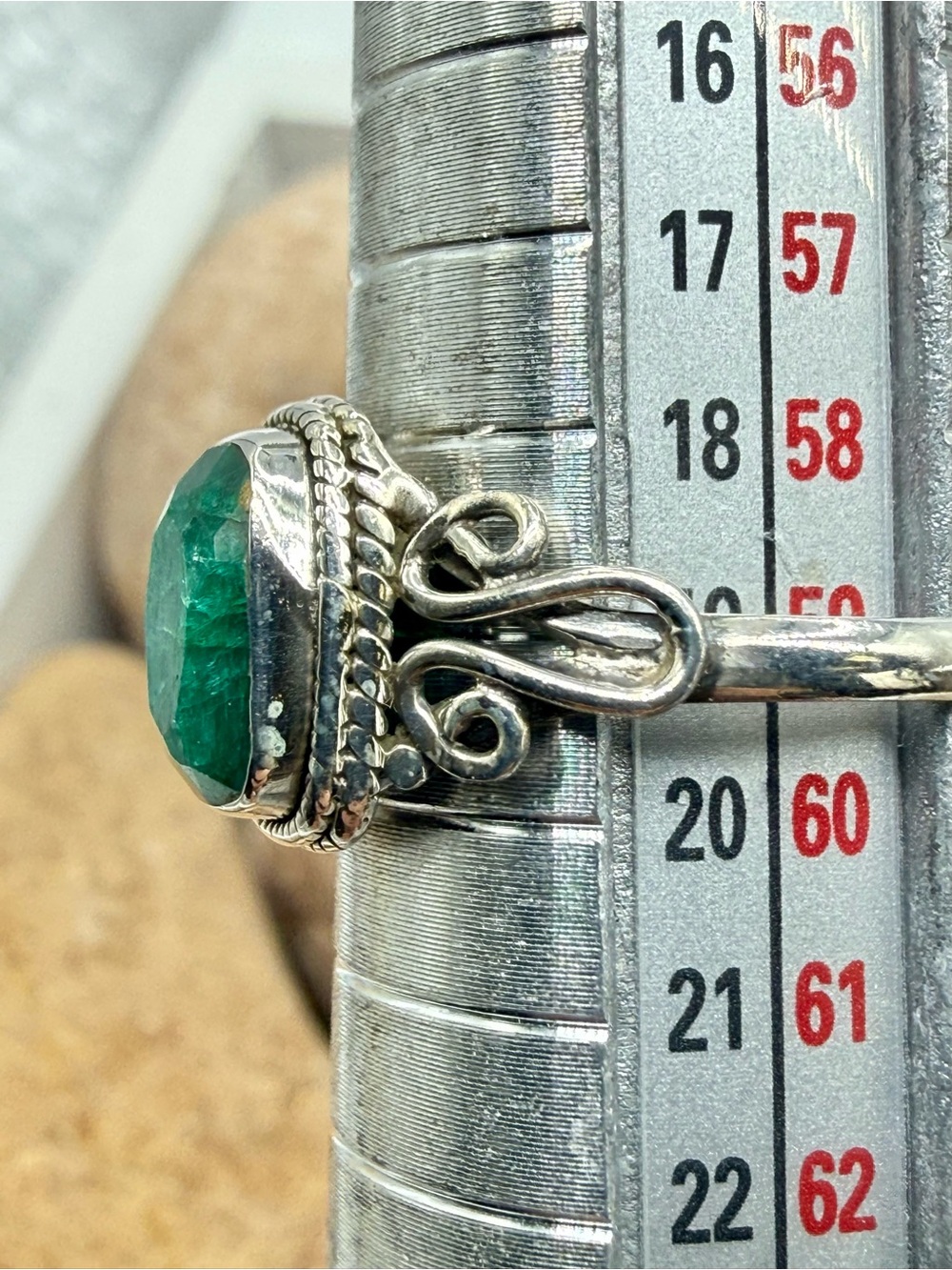 Sterling Silver Emerald Green Gemstone Ring Size9 Signed 925 NWOT Southwest Boho - Picture 17 of 17